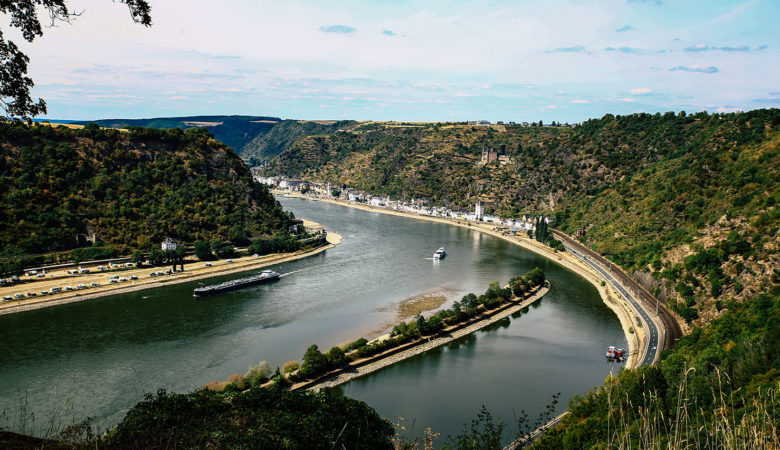 Oberes Mittelrheintal: Loreley Ausblick auf den Rhein