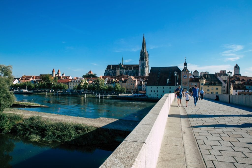 Regensburg Steinerne Brücke Dom - Sehenswürdigkeiten Tipps